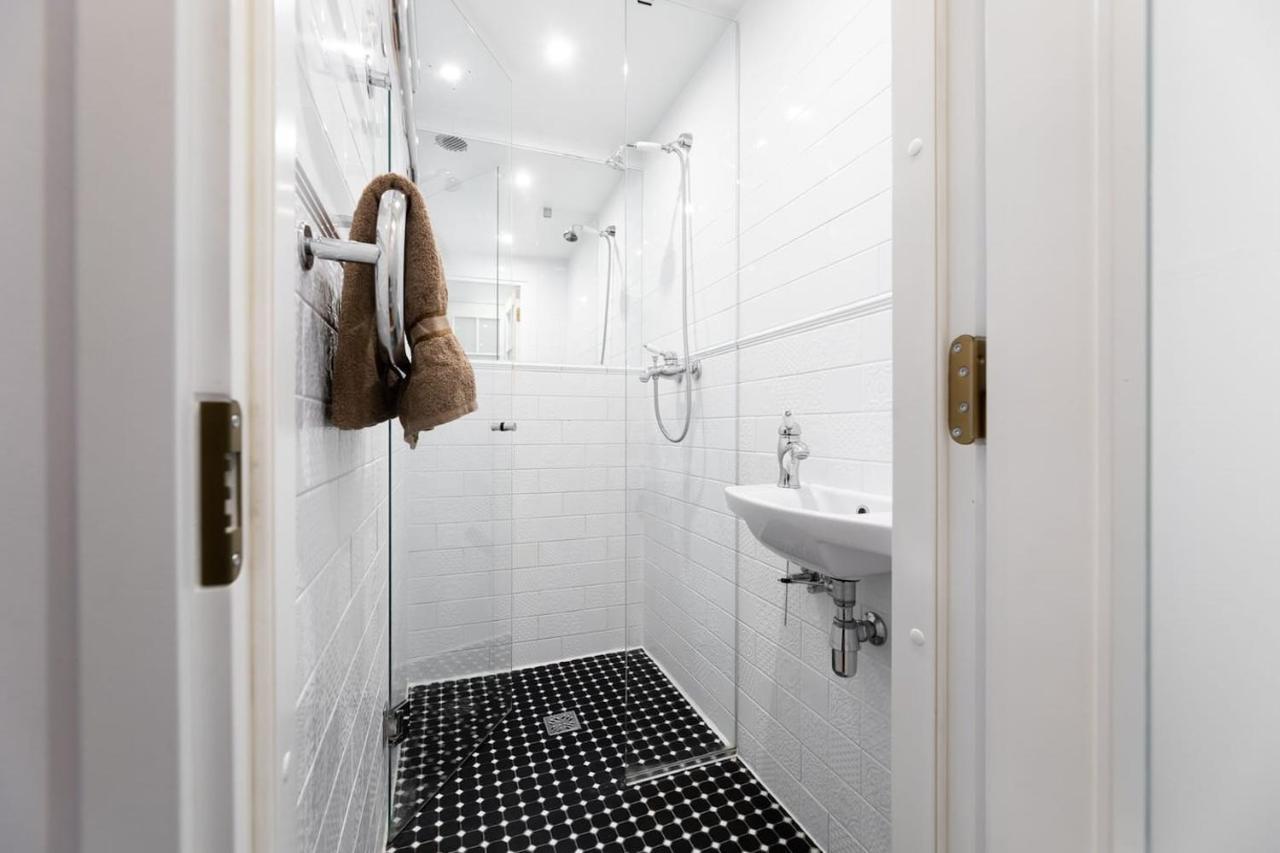 Dream - Modern Luxury In Old Town Butas